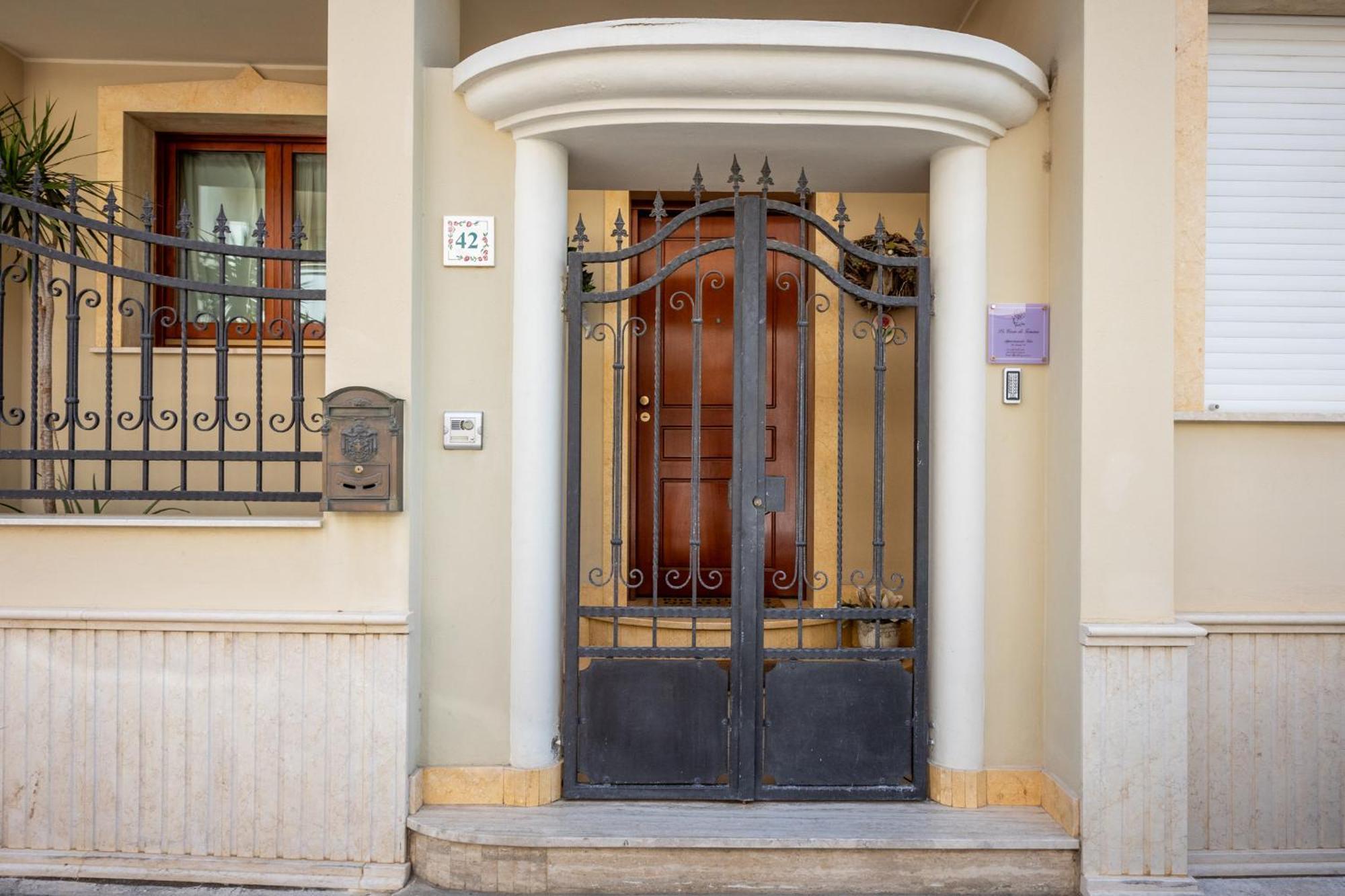 Apartamento La Casa Di Tonina Quartu SantʼElena Exterior foto
